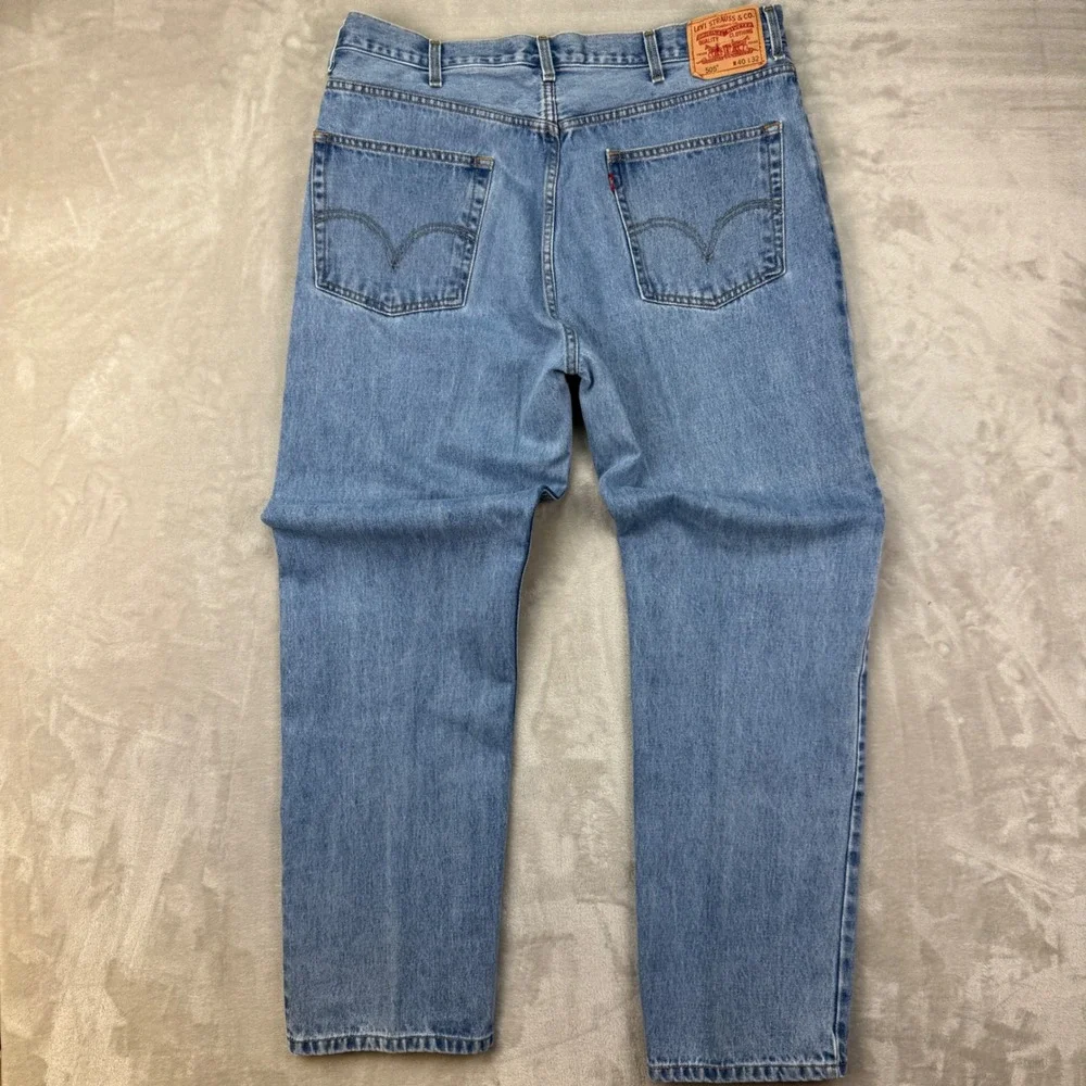 Levis shipping fast